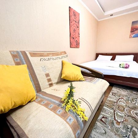 Apartments On Pechersk เคียฟ ภายนอก รูปภาพ